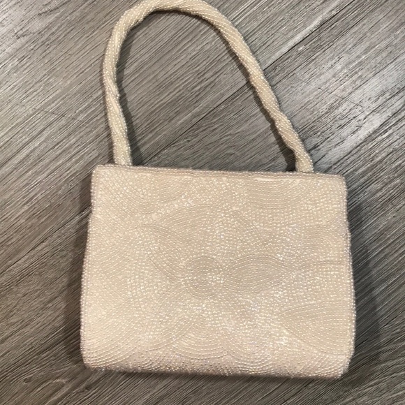 La Regale Handbags - La Regale Vintage US Patent White All Seed Bead Wedding/Evening Handbag